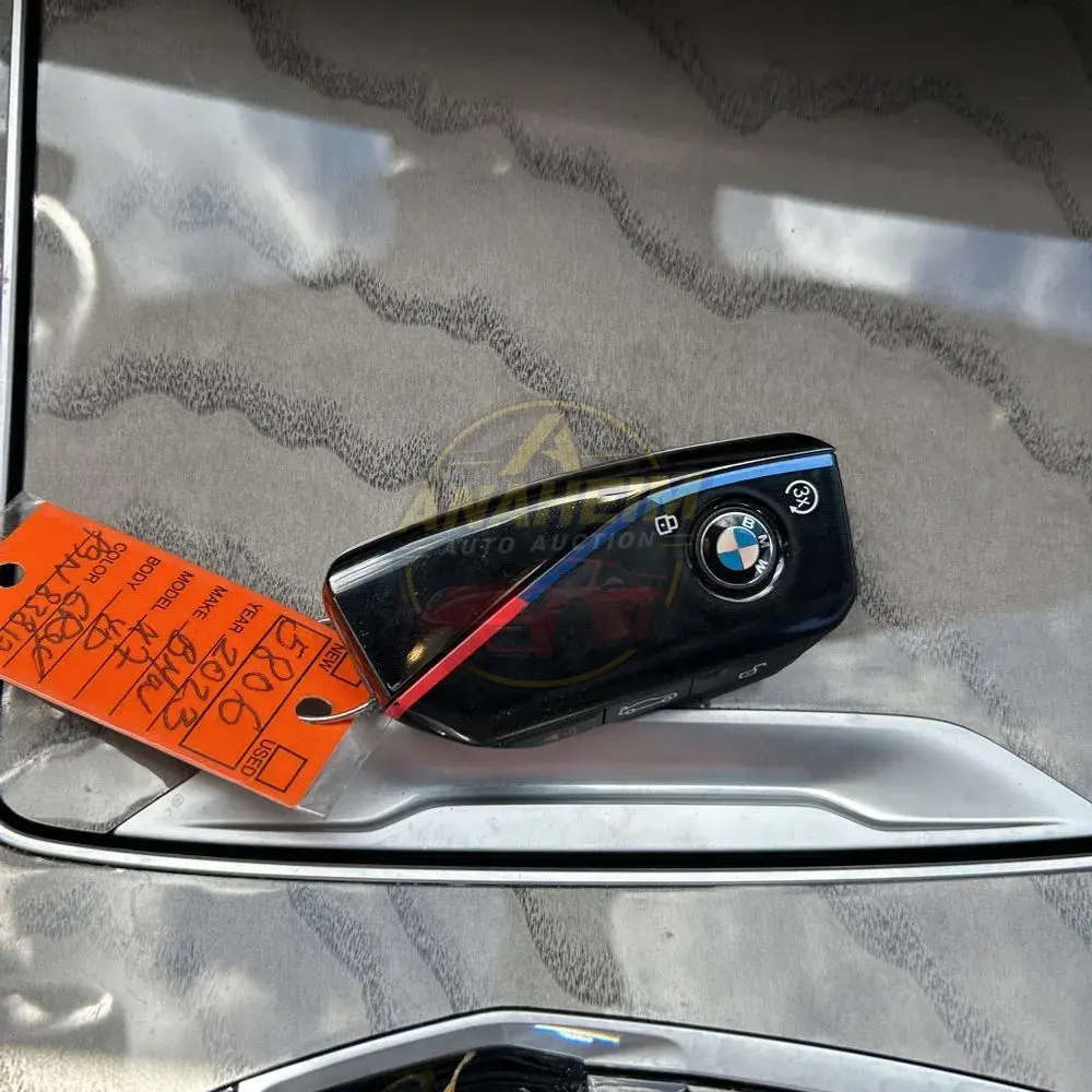 2023 BMW X7 M60i