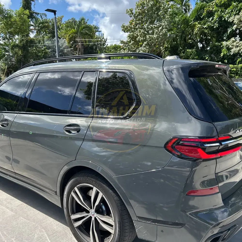 2023 BMW X7 M60i