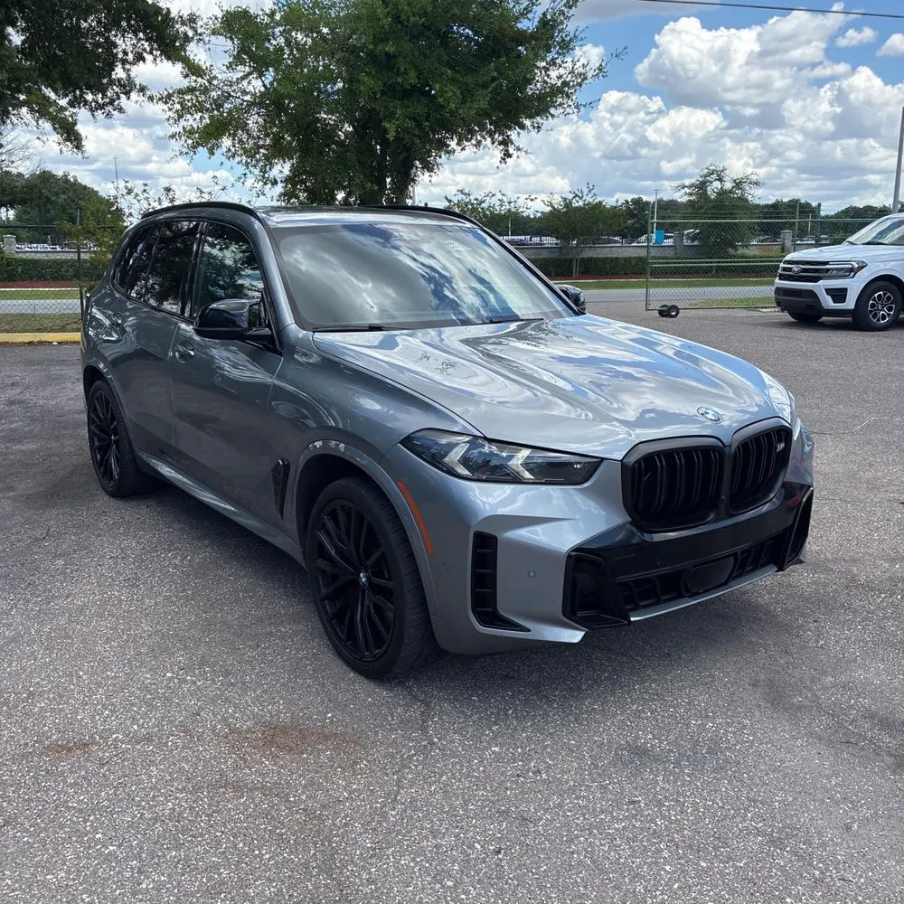 2024 BMW X5 M60i