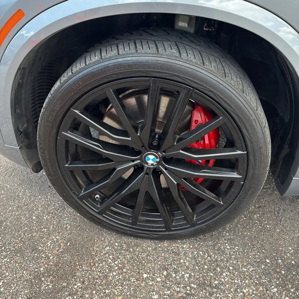 2024 BMW X5 M60i
