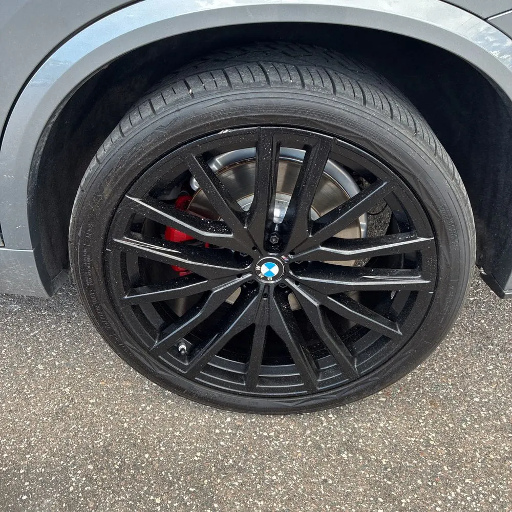 2024 BMW X5 M60i