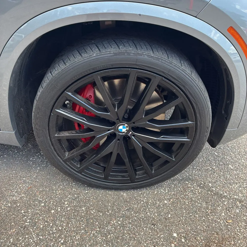 2024 BMW X5 M60i