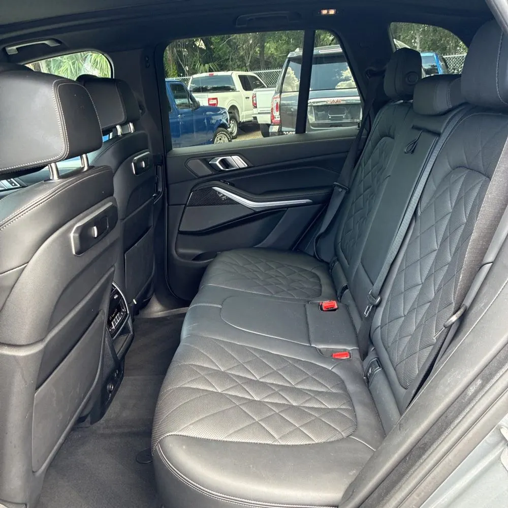 2024 BMW X5 M60i