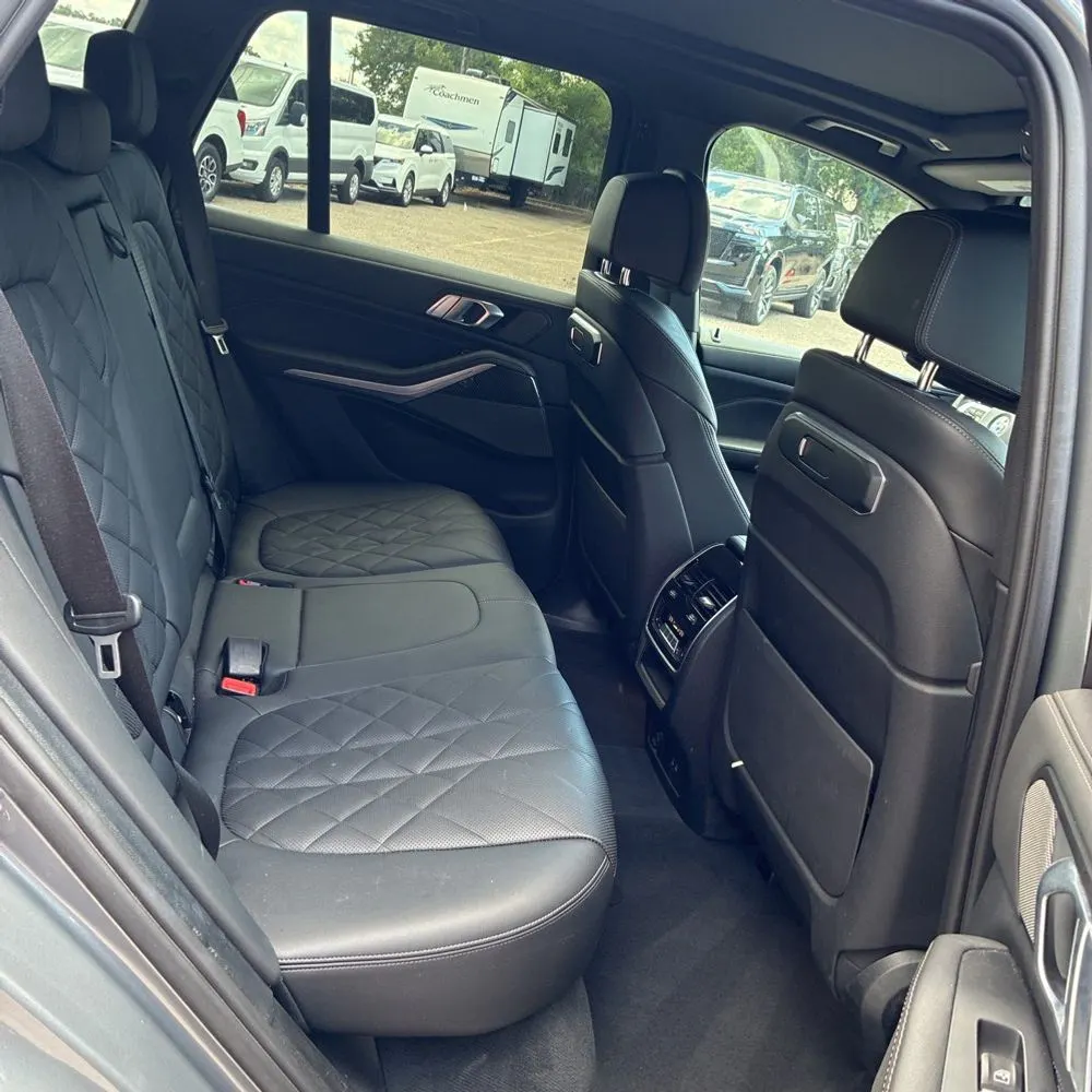 2024 BMW X5 M60i