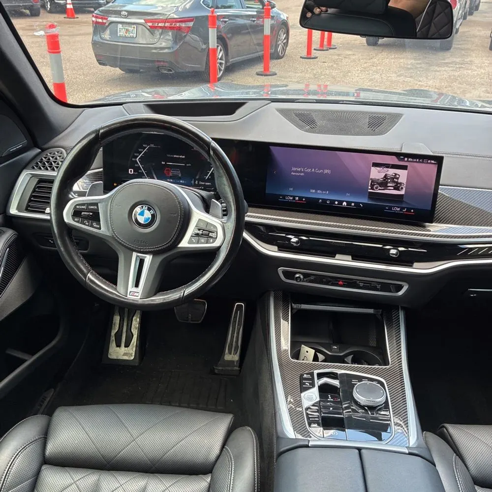 2024 BMW X5 M60i