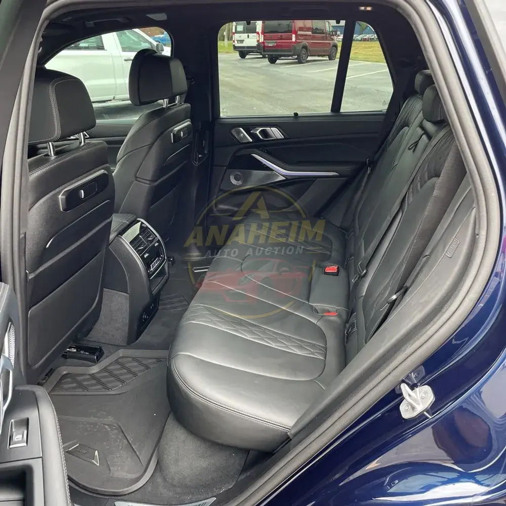 2024 BMW X5 M60i