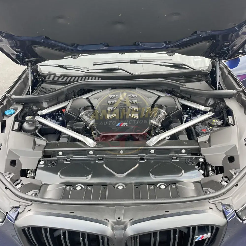 2024 BMW X5 M60i