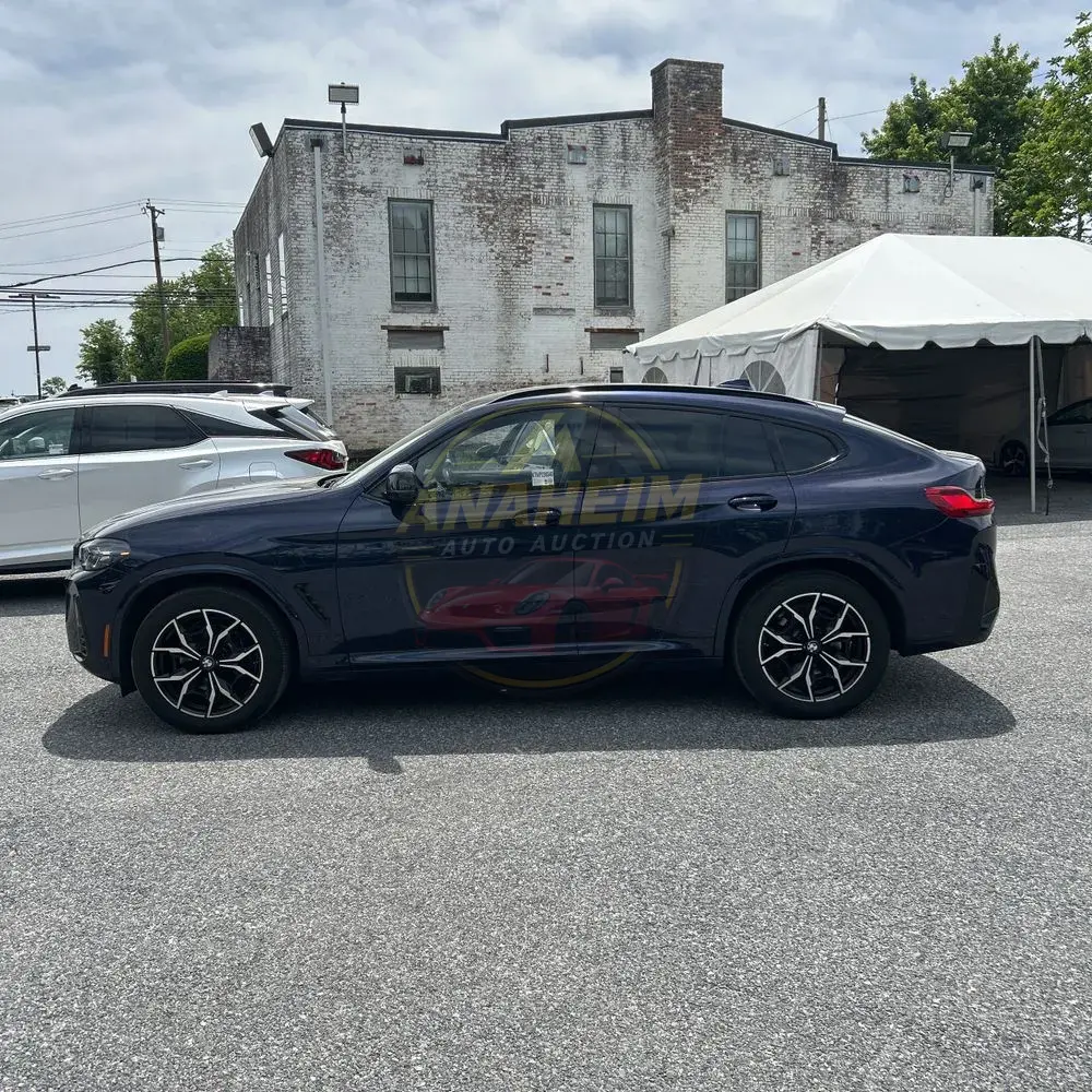 2023 BMW X4 M40i