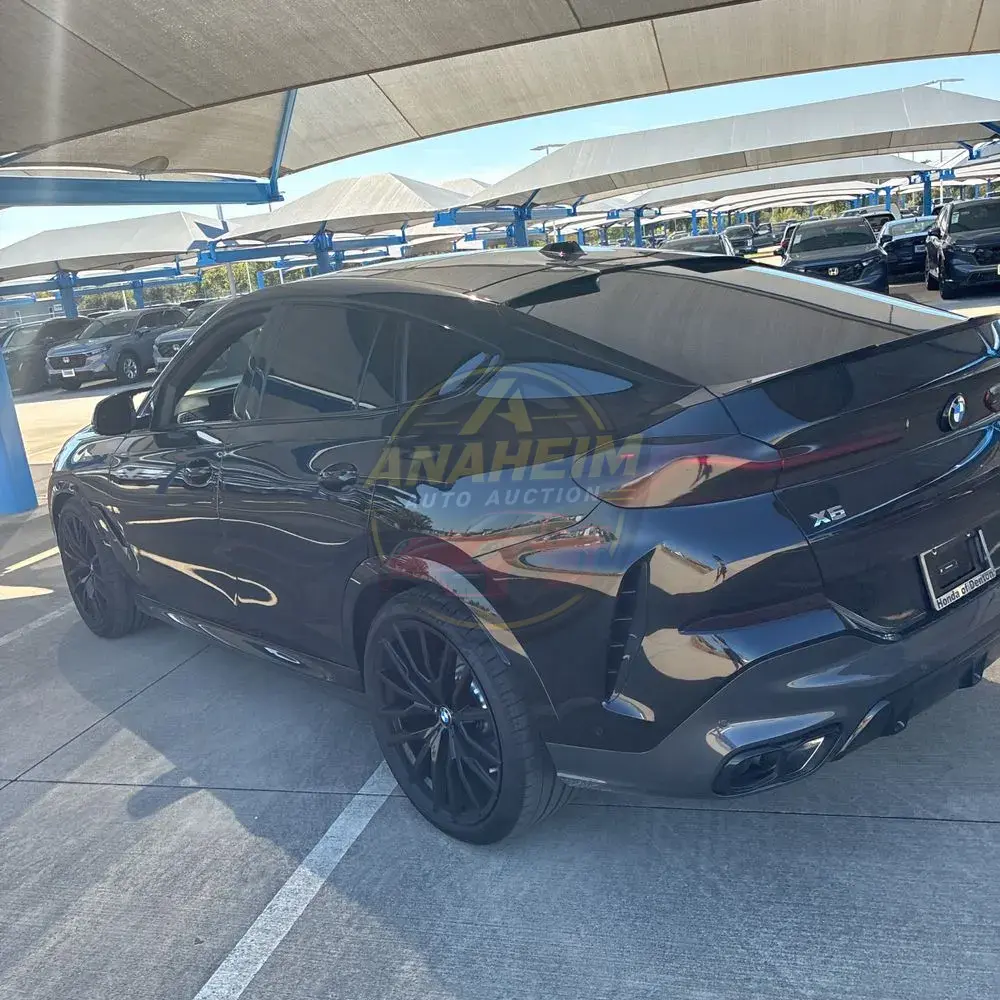 2025 BMW X6 M60i xDrive