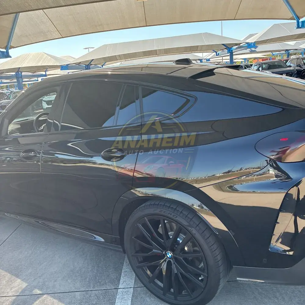 2025 BMW X6 M60i xDrive