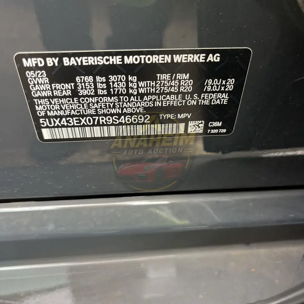 2024 BMW X6 M60i