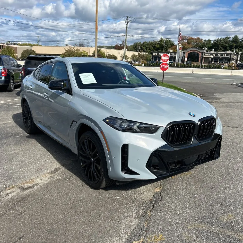 2025 BMW X6 M60i xDrive