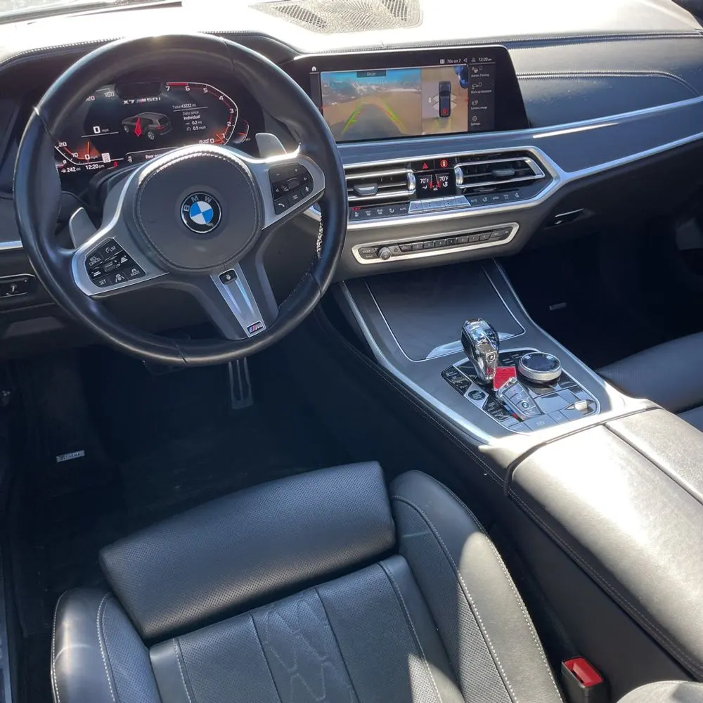 2022 BMW X7 M50i