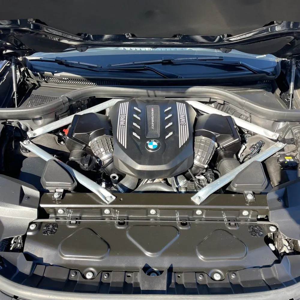 2022 BMW X7 M50i