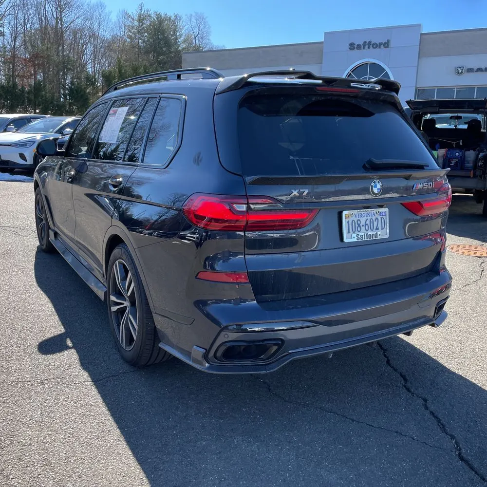 2022 BMW X7 M50i