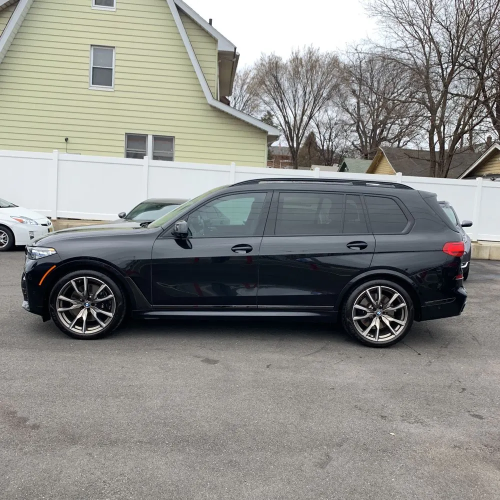2021 BMW X7 M50i