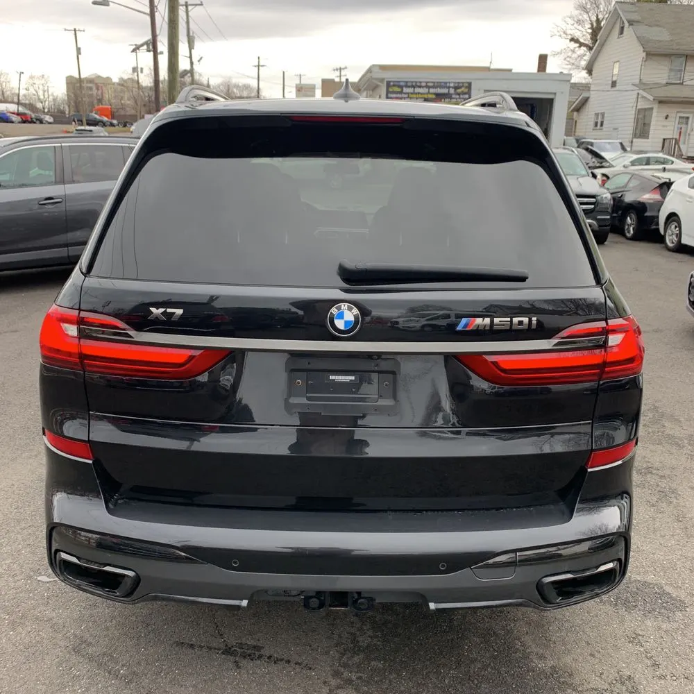 2021 BMW X7 M50i