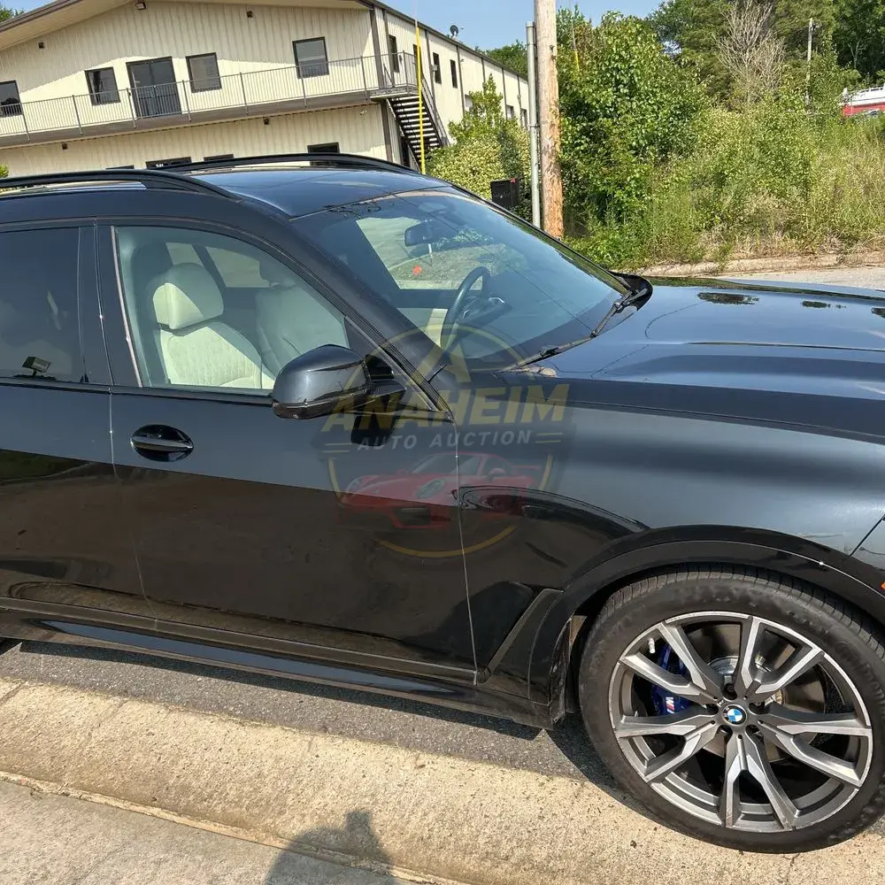 2021 BMW X7 M50i