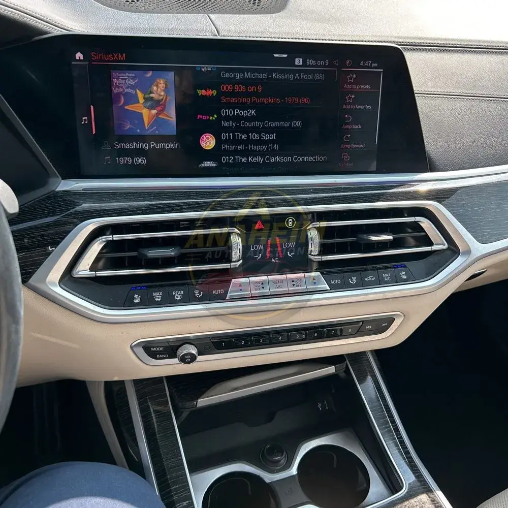 2021 BMW X7 M50i