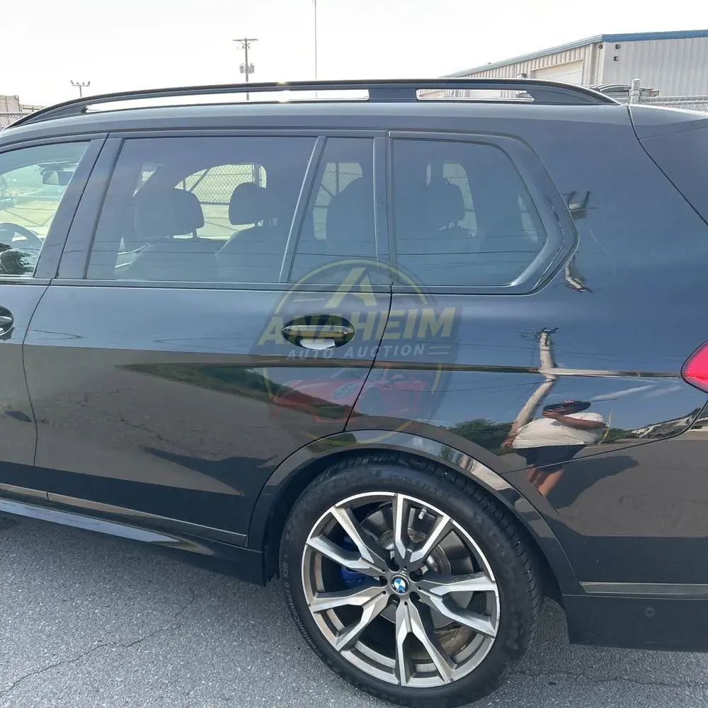 2021 BMW X7 M50i