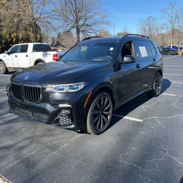 2022 BMW X7 M50i
