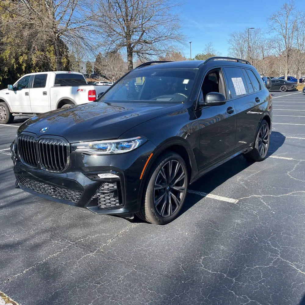 2022 BMW X7 M50i