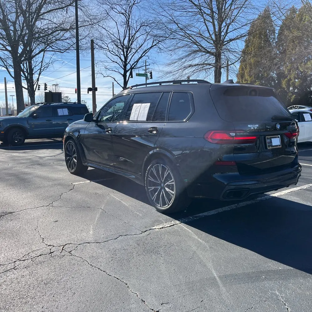 2022 BMW X7 M50i