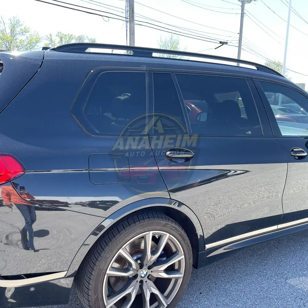 2021 BMW X7 M50i