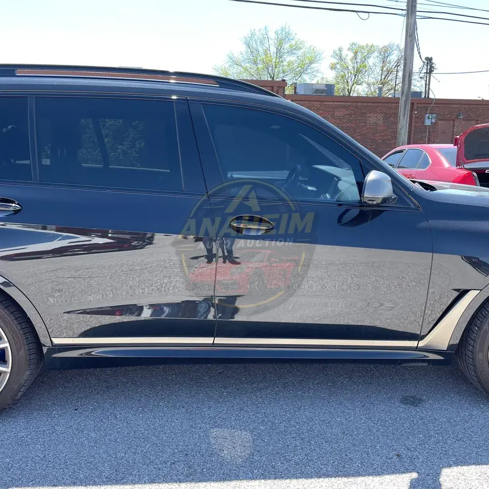 2021 BMW X7 M50i