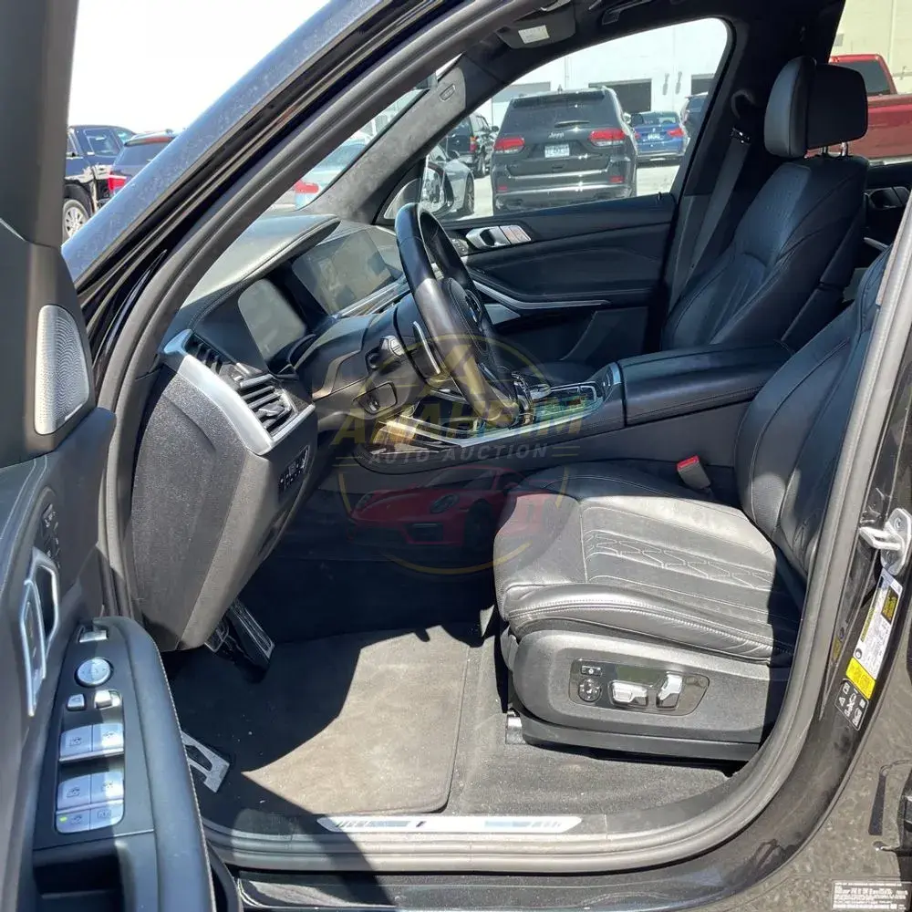 2021 BMW X7 M50i