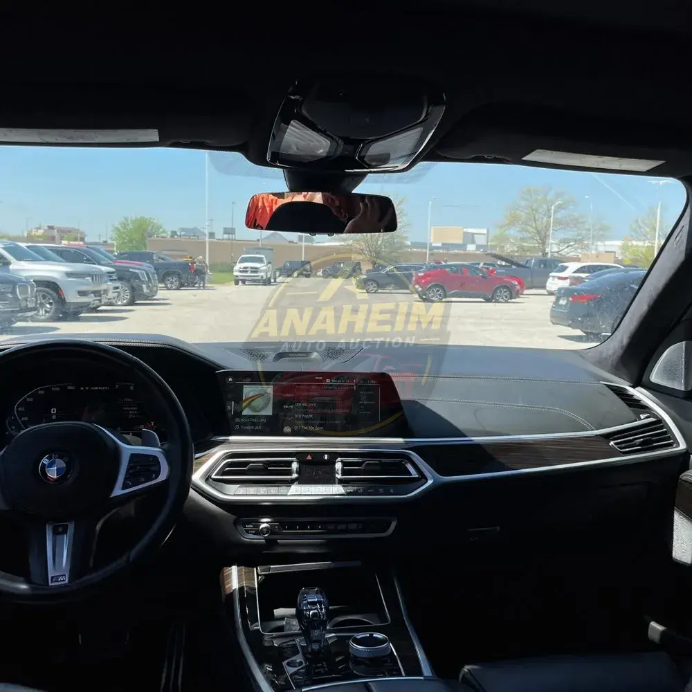 2021 BMW X7 M50i