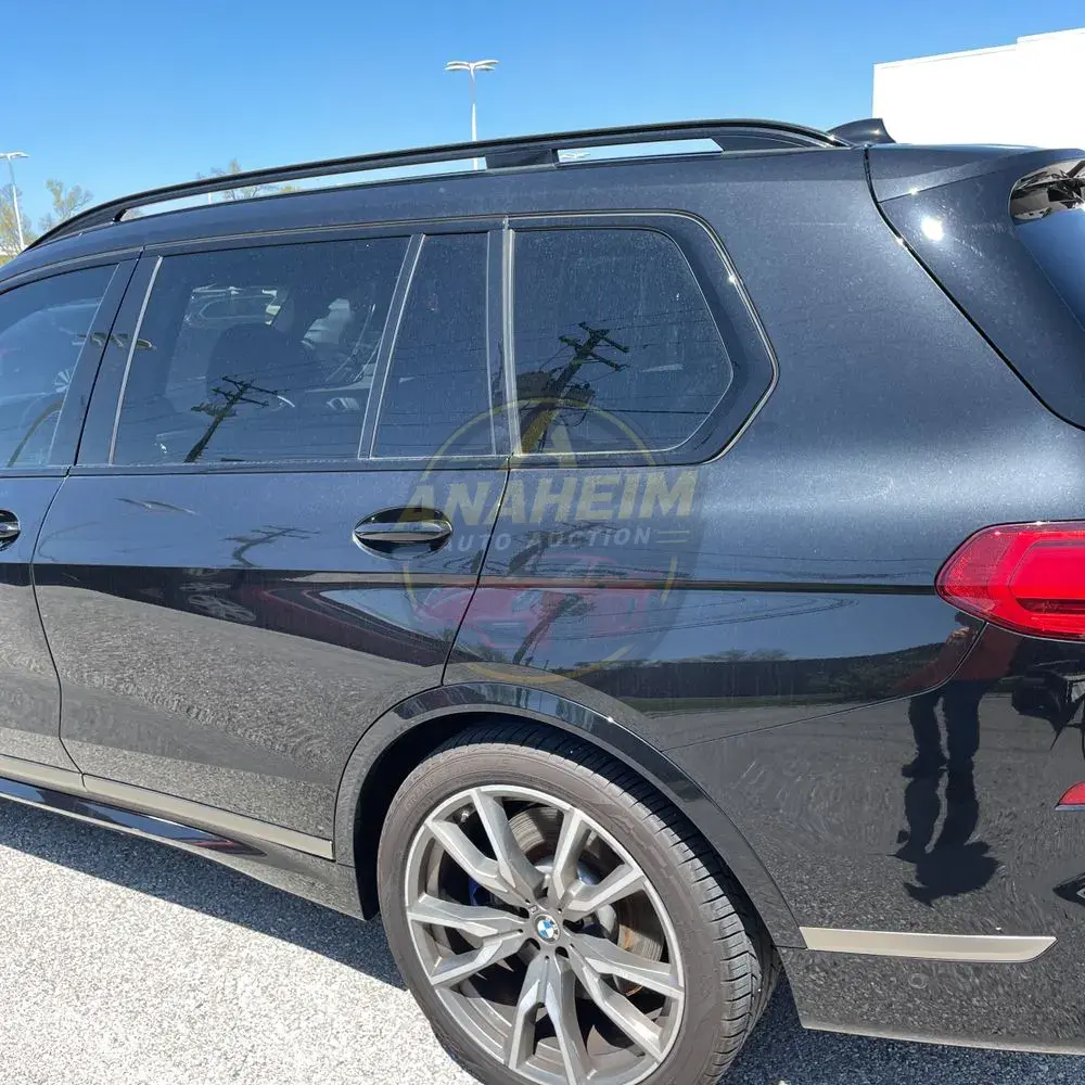 2021 BMW X7 M50i