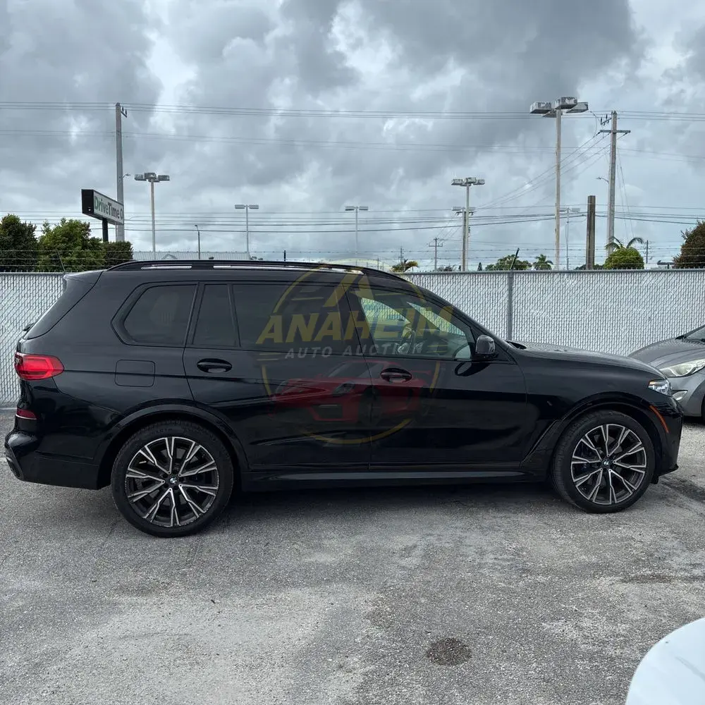 2020 BMW X7 M50i