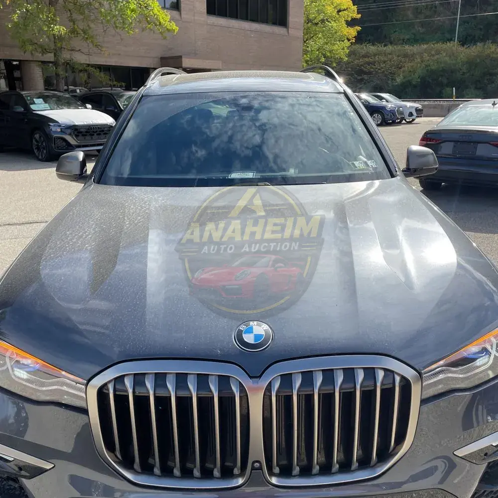 2022 BMW X7 M50i