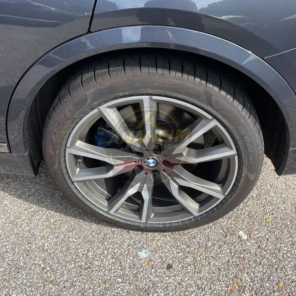 2022 BMW X7 M50i
