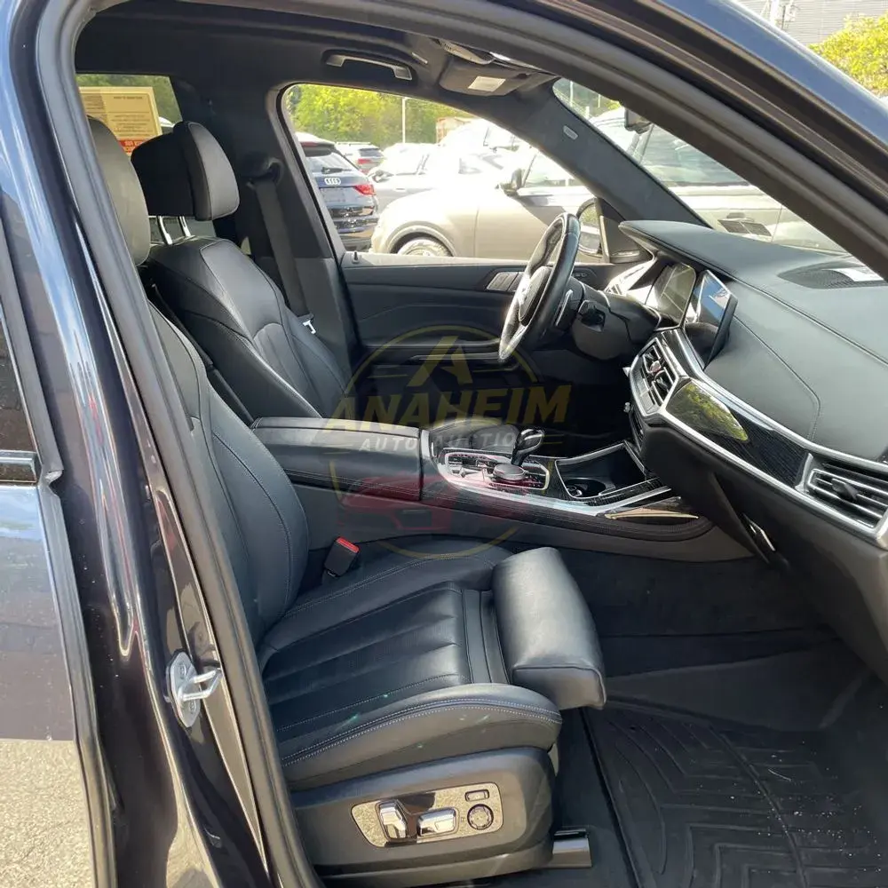 2022 BMW X7 M50i