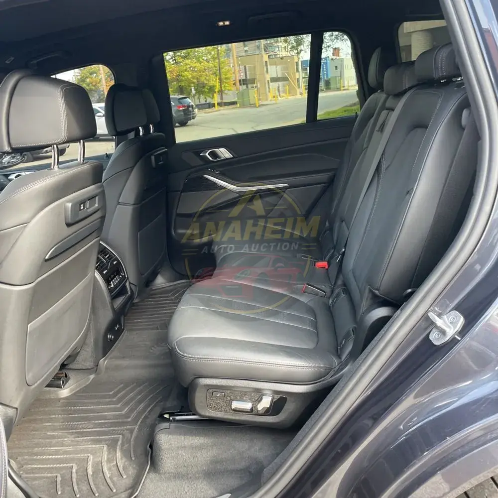 2022 BMW X7 M50i