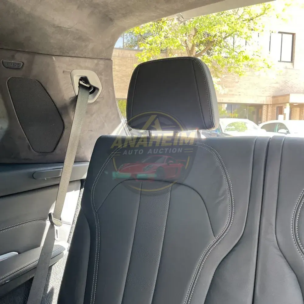 2022 BMW X7 M50i