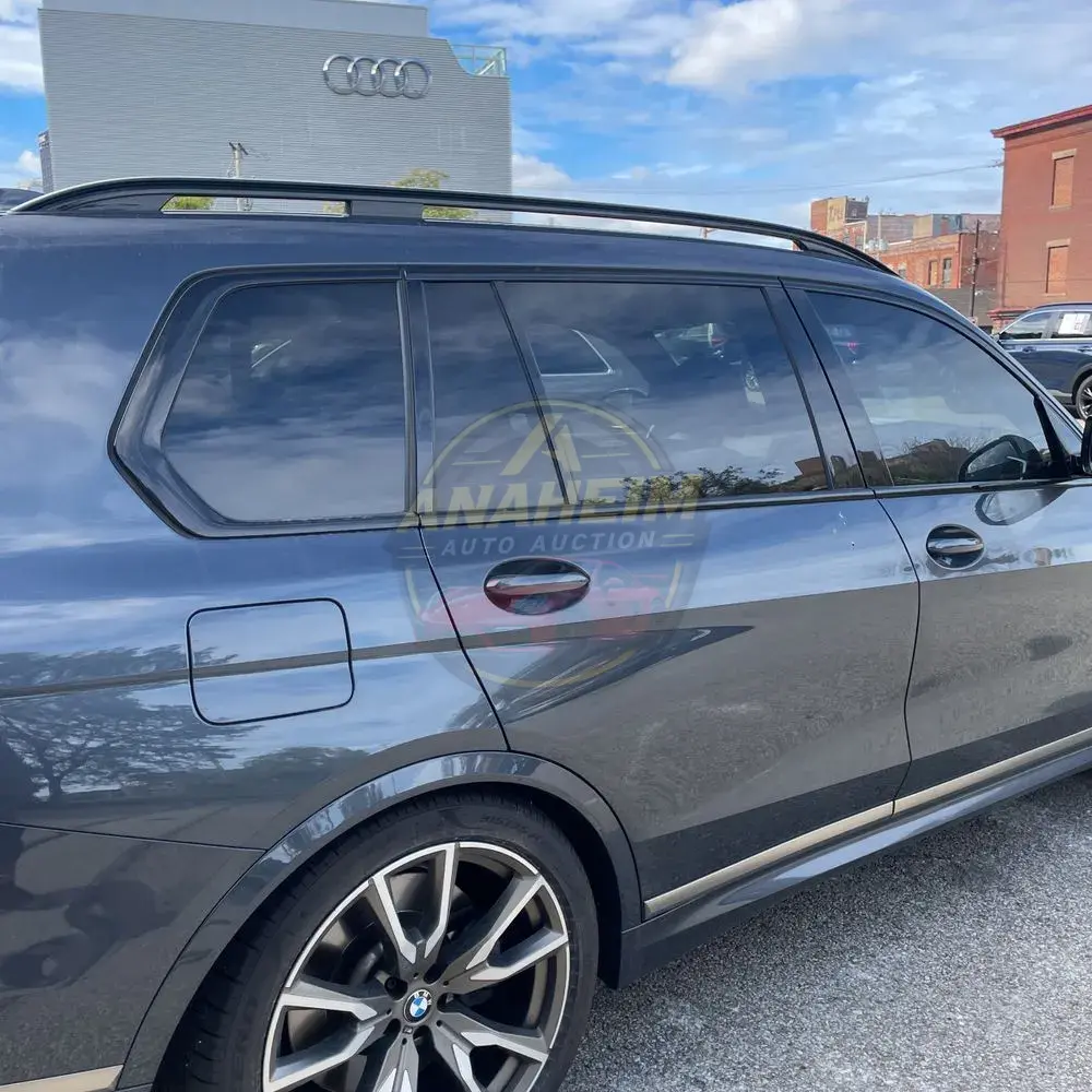 2022 BMW X7 M50i