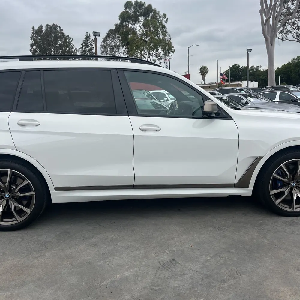 2022 BMW X7 M50i