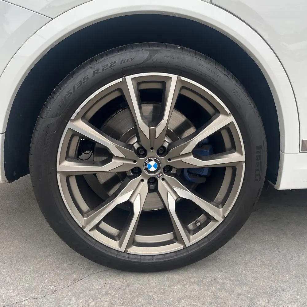 2022 BMW X7 M50i