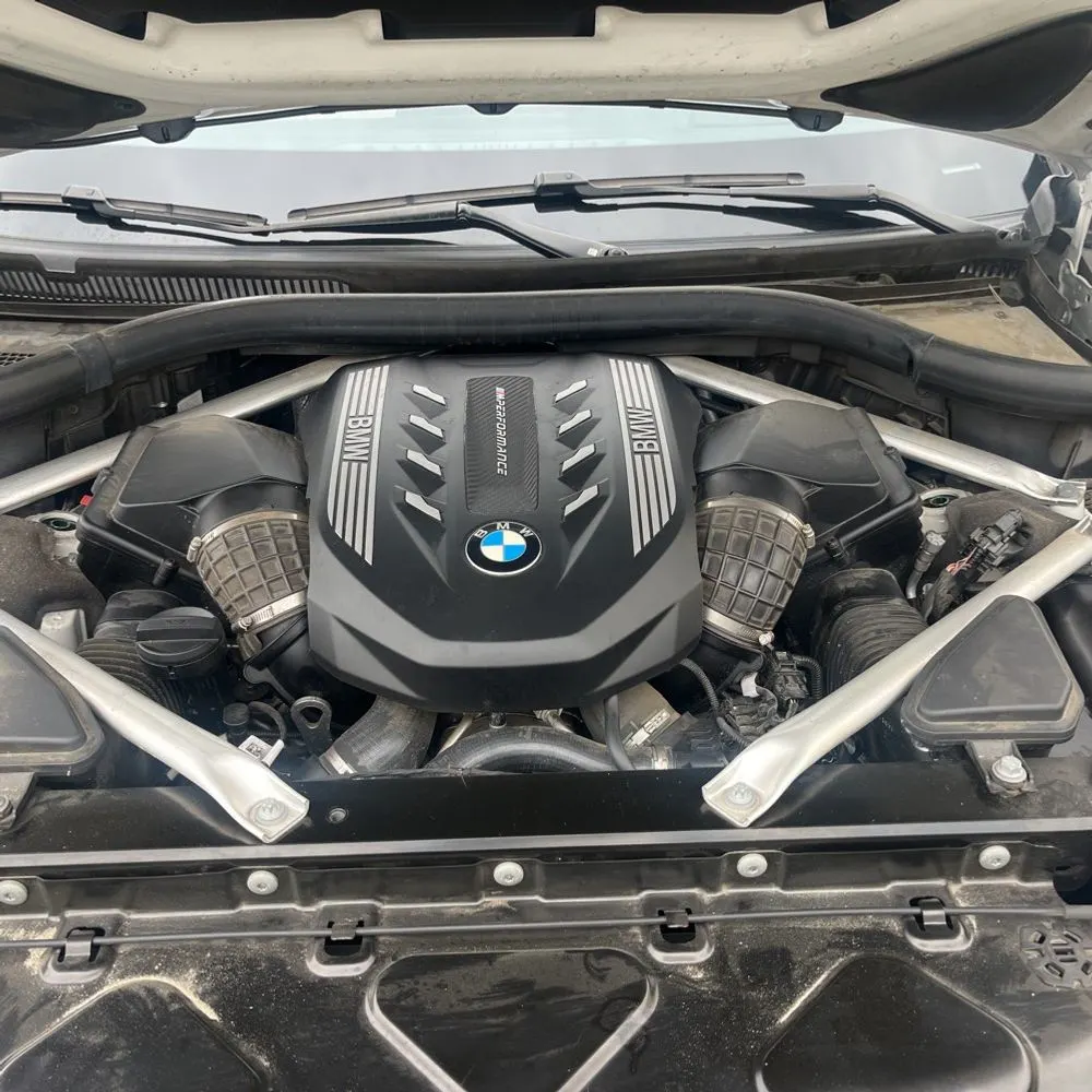 2022 BMW X7 M50i