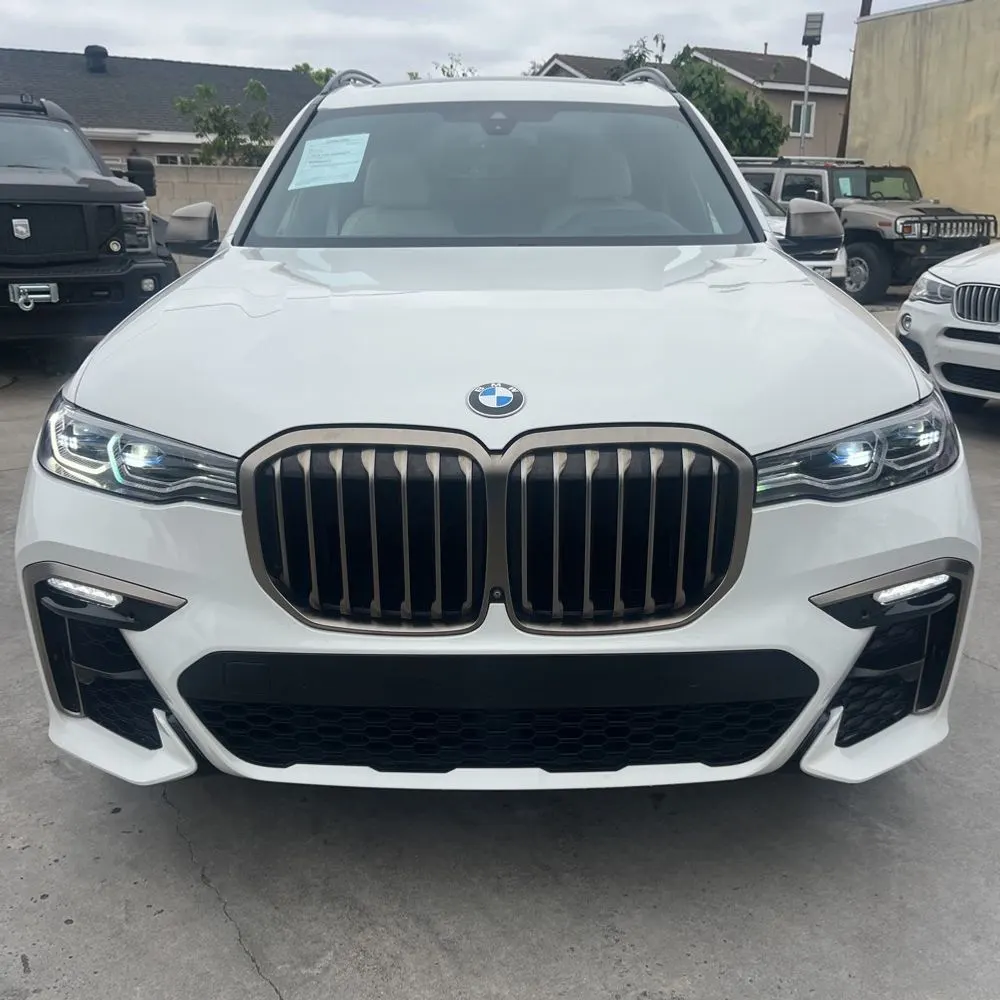2022 BMW X7 M50i