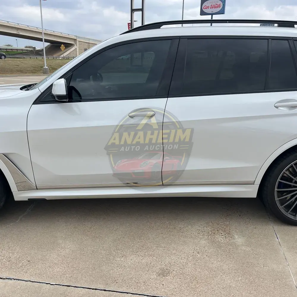 2022 BMW X7 ALPINA XB7
