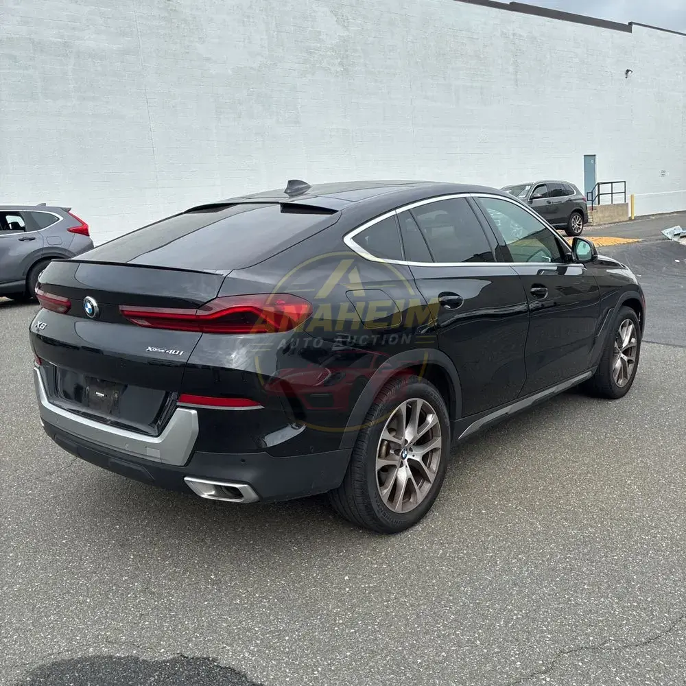 2023 BMW X6 XDrive40i
