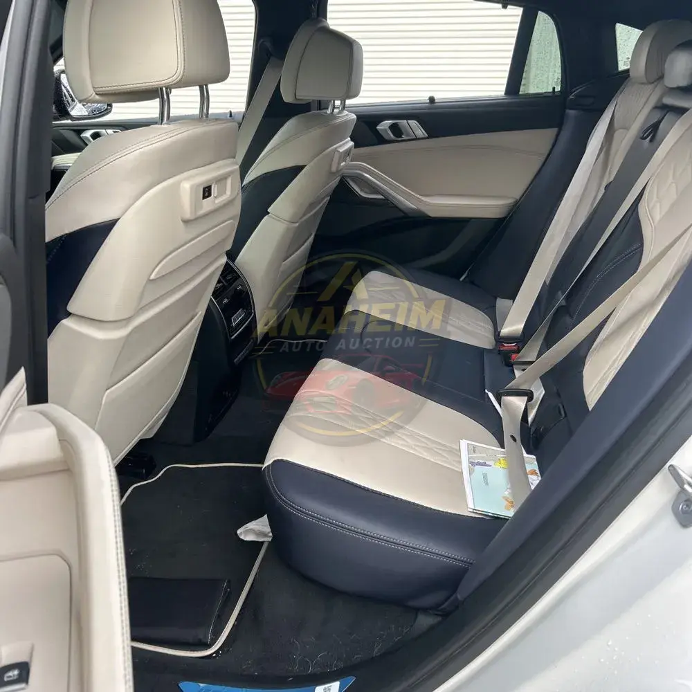 2023 BMW X6 M50i