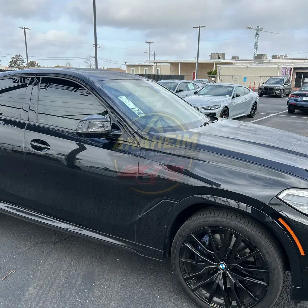 2022 BMW X6 M50i