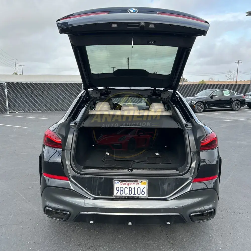 2022 BMW X6 M50i