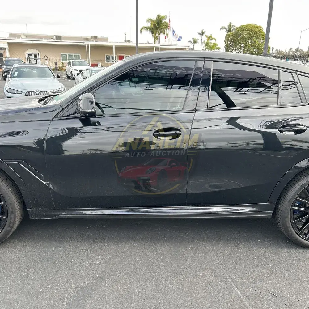 2022 BMW X6 M50i