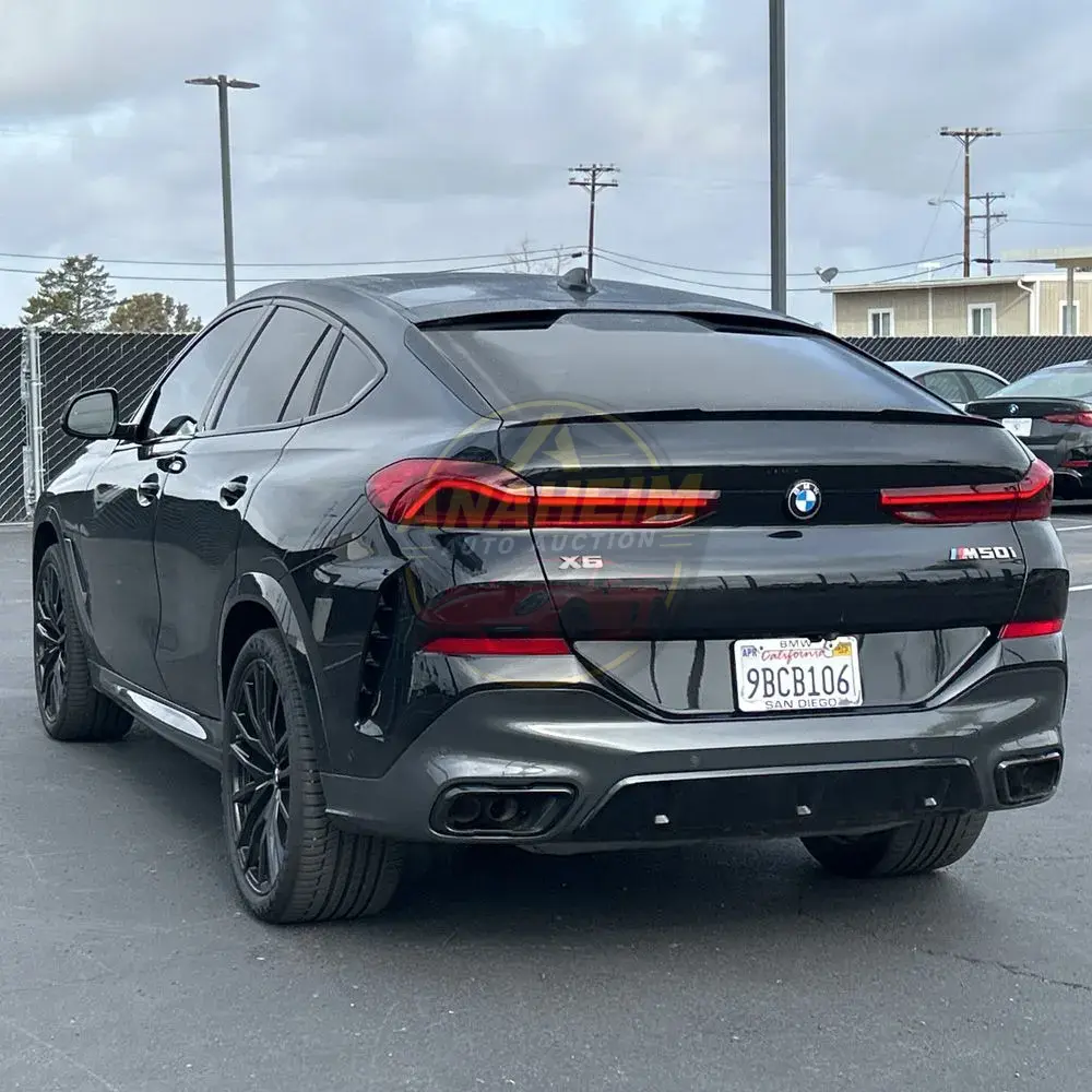 2022 BMW X6 M50i